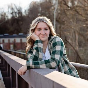 Meet your Posher, Lizzie